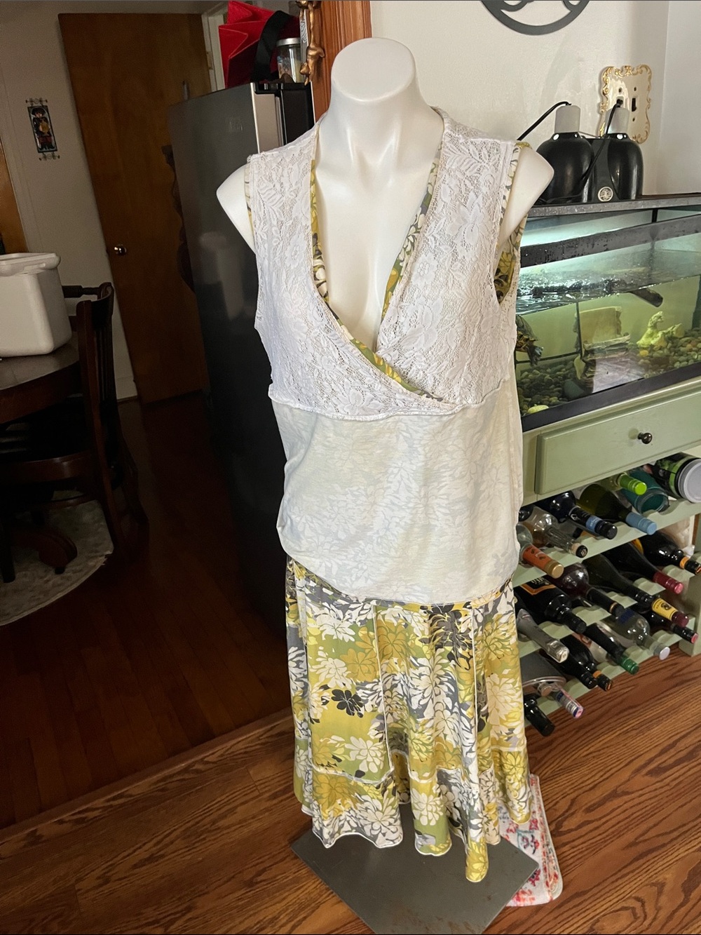 Floral Yellow V-Neck Midi Dress - Picture 2 of 2